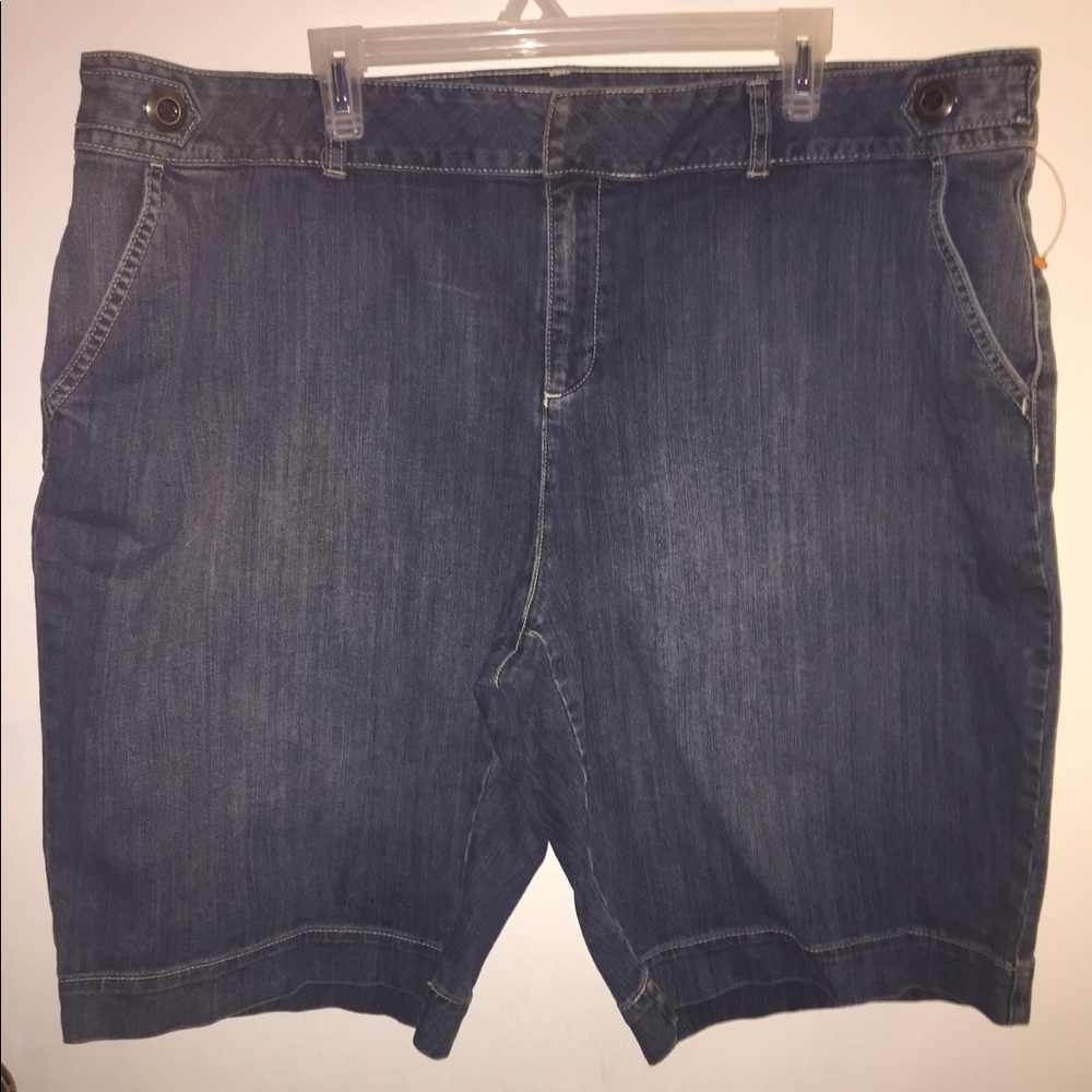 Plus size shorts
